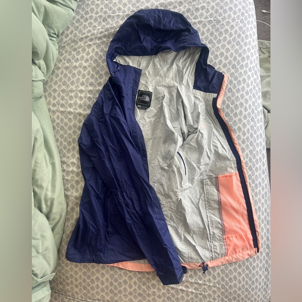 North Face Dryvent Rain Coat